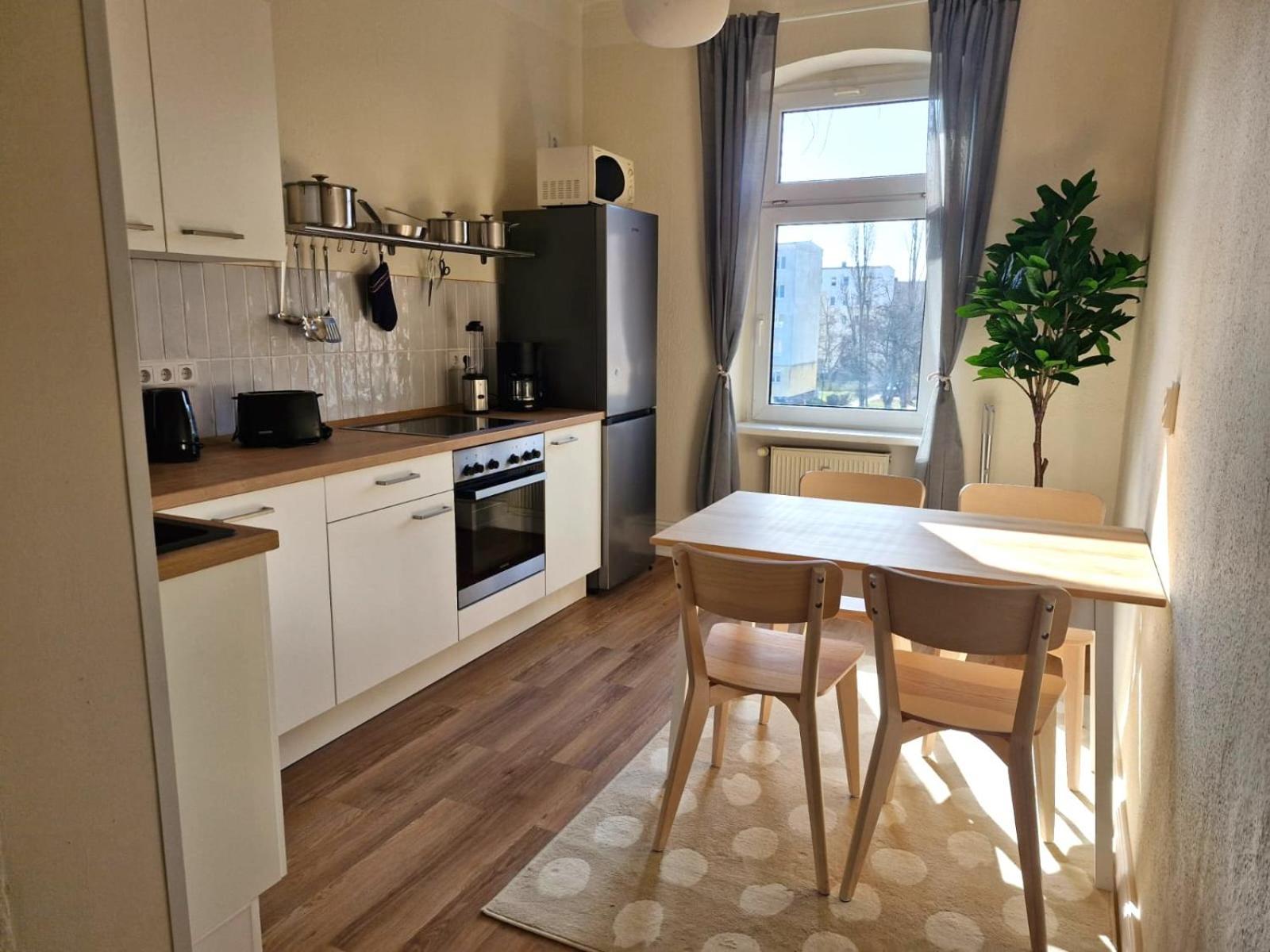 Grossraum-Apartments Mit 2Sz, Wz, Kueche, Smart-Tv, Parken, Etc Erfurt Cameră foto